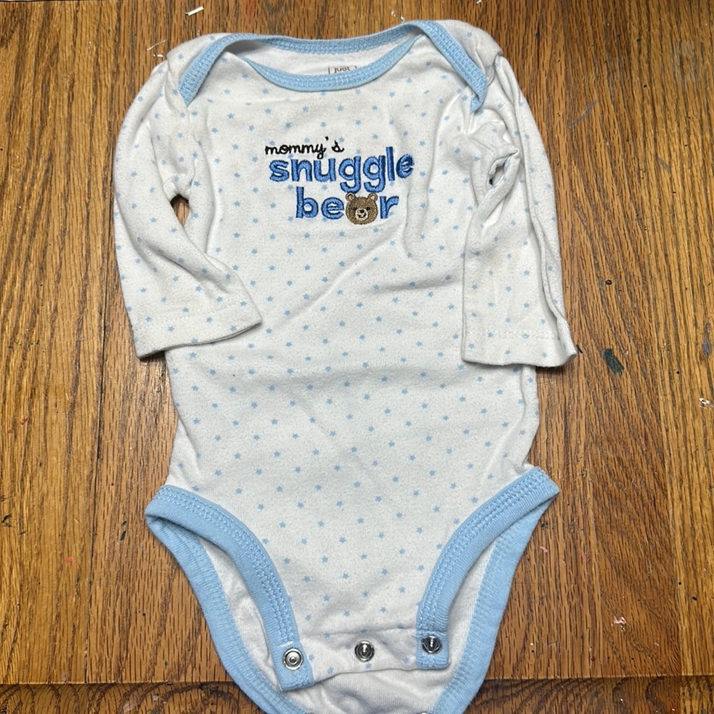 carters “mommy’s snuggle bear” onesie
